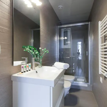 Stylish And Centric 2-bedroom In Eixample &terrace P2 *