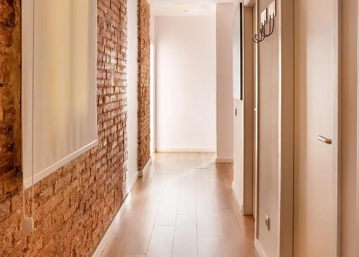 The Collection - Stylish And Centric 2-bedroom With Terrace In Eixample *